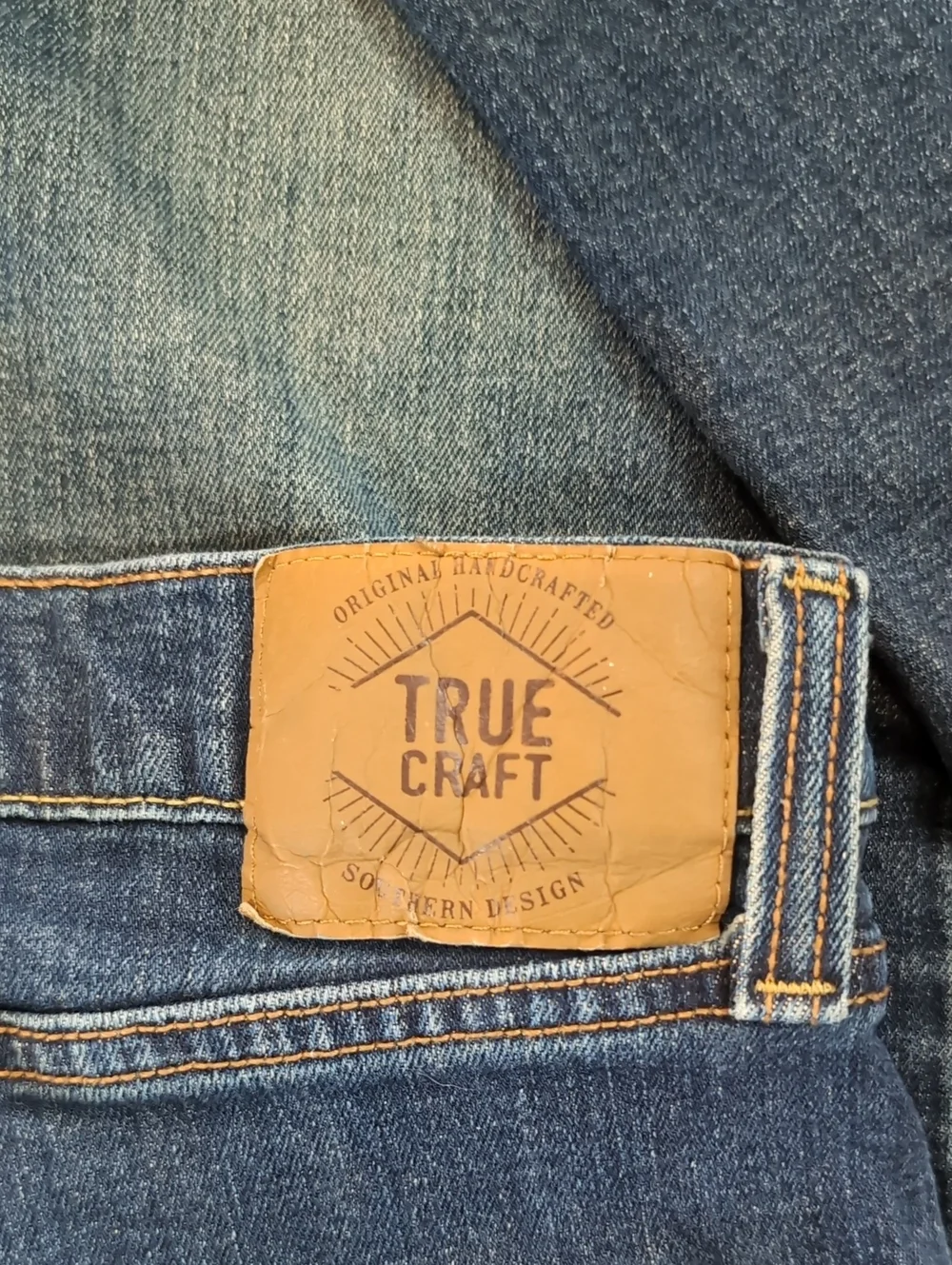 True Craft straight leg